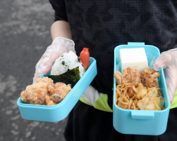 進級会でお弁当作り